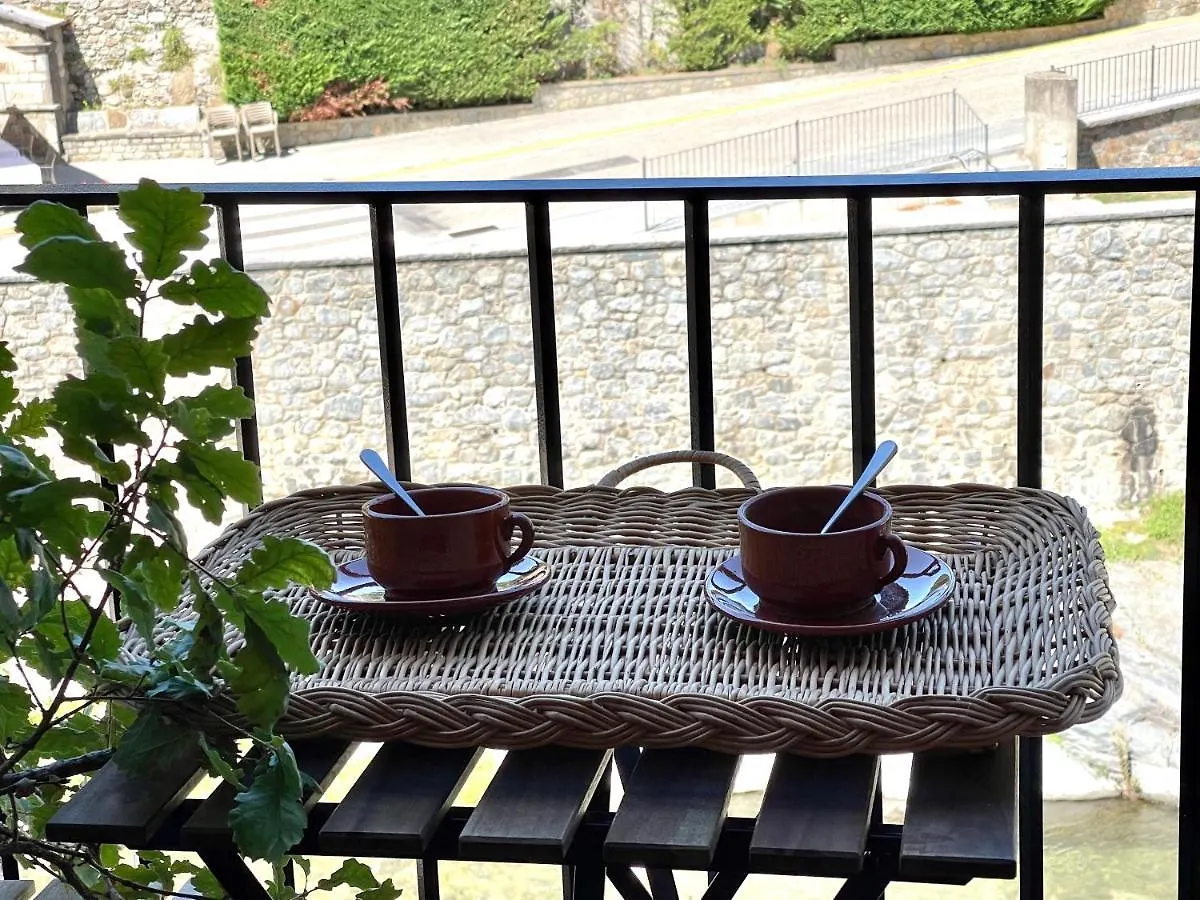 Apartamento Colgante Al Rio Con Vistas Al Puente Camprodon Apartment