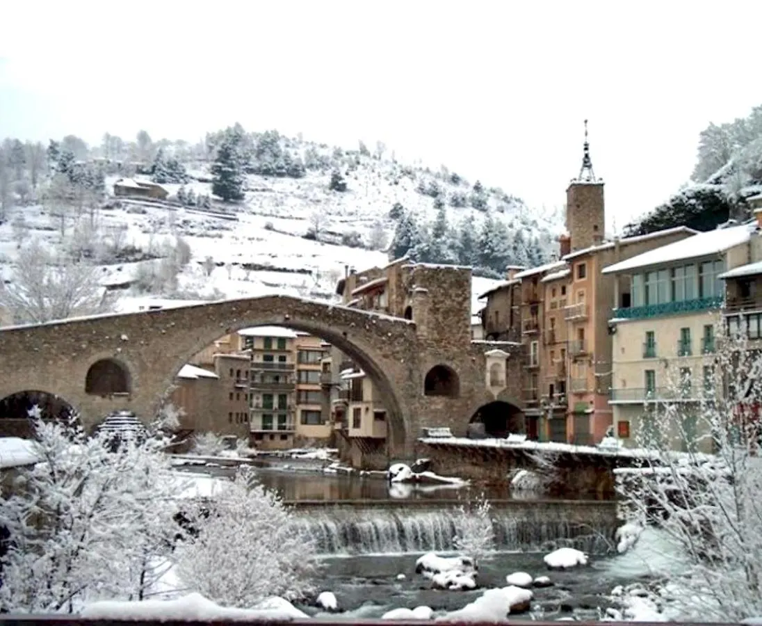 Apartamento Colgante Al Rio Con Vistas Al Puente Camprodon España